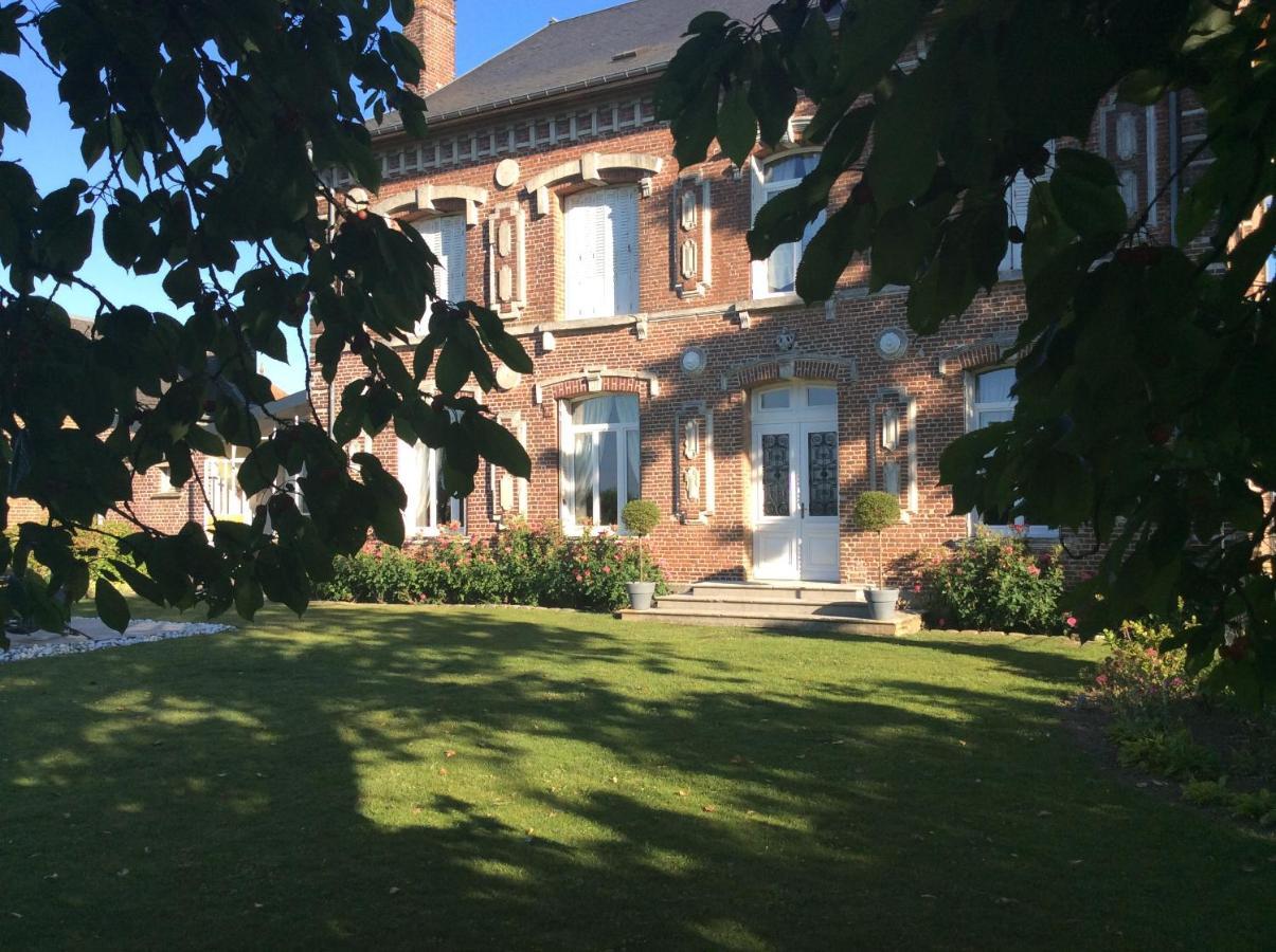 L'Hostellerie Du Chateau Mesnil-Saint-Nicaise Exteriör bild